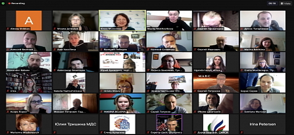 Круглый стол по СМИ – диалог в рамках Всемирного движения соотечественников